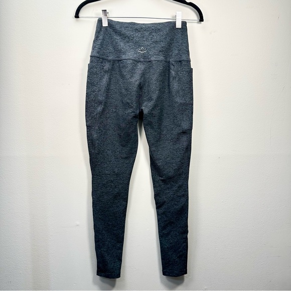 Beyond Yoga Spacedye Out of Pocket High Waisted Midi Leggings, Black Charcoal - Picture 6 of 13